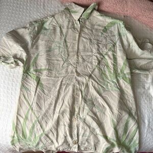Tommy Bahama Green Leaf Pattern Shirt